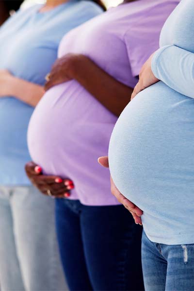 Comment gérer une grossesse adolescente : guide pratique pour les parents